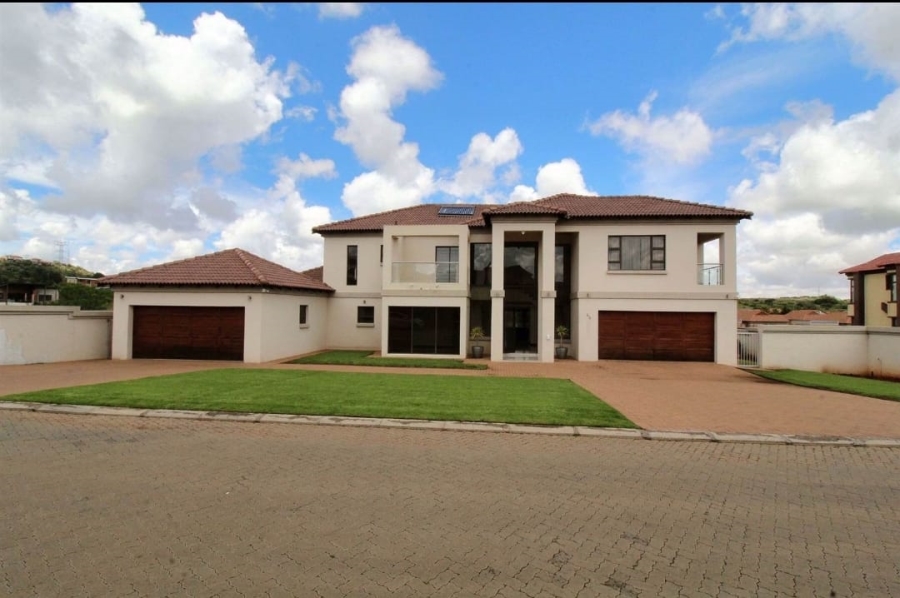 5 Bedroom Property for Sale in Lilyvale Free State